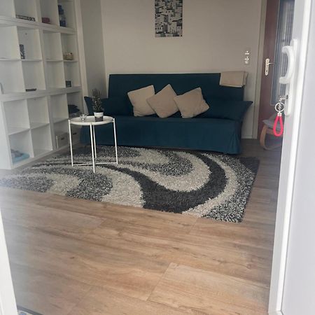Ferienwohnung Am Meetingpoint Weilmunster Bagian luar foto